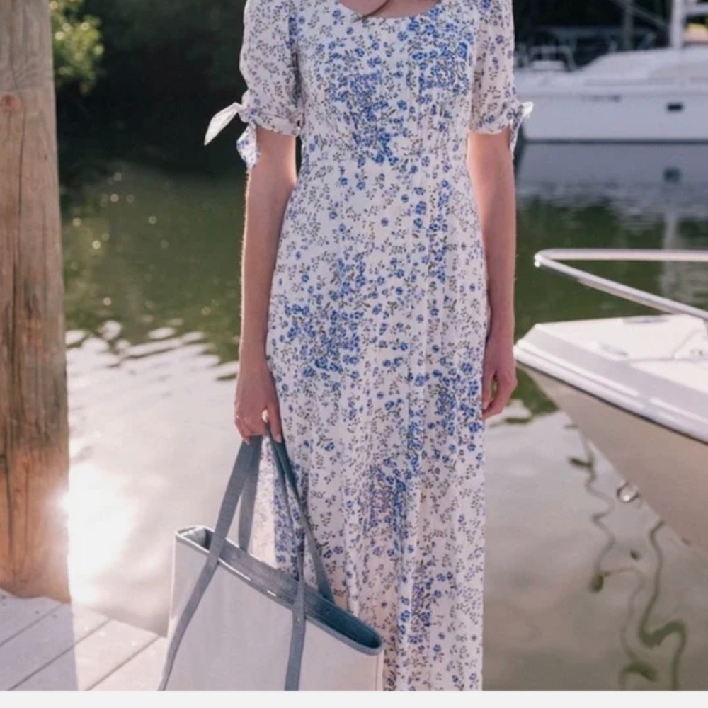 Gal Meets Glam Floral Midi Dress in Purple and White